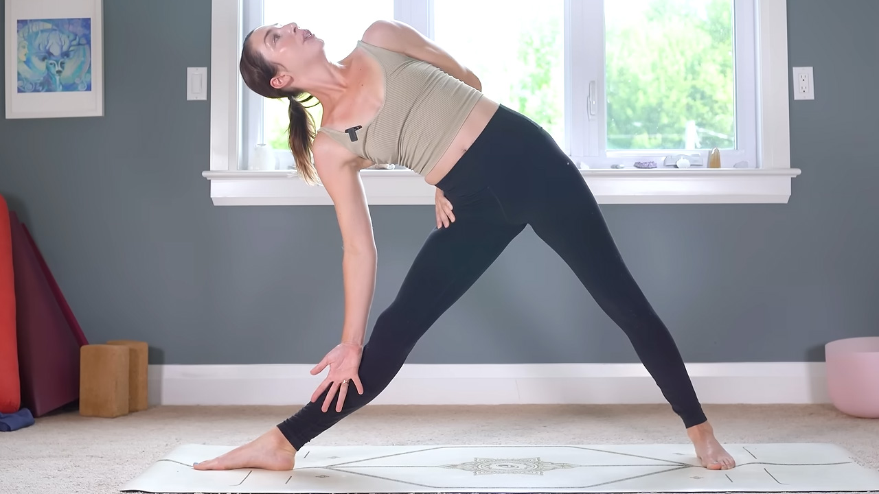 15-minute full body stretch for flexibility and tight hips