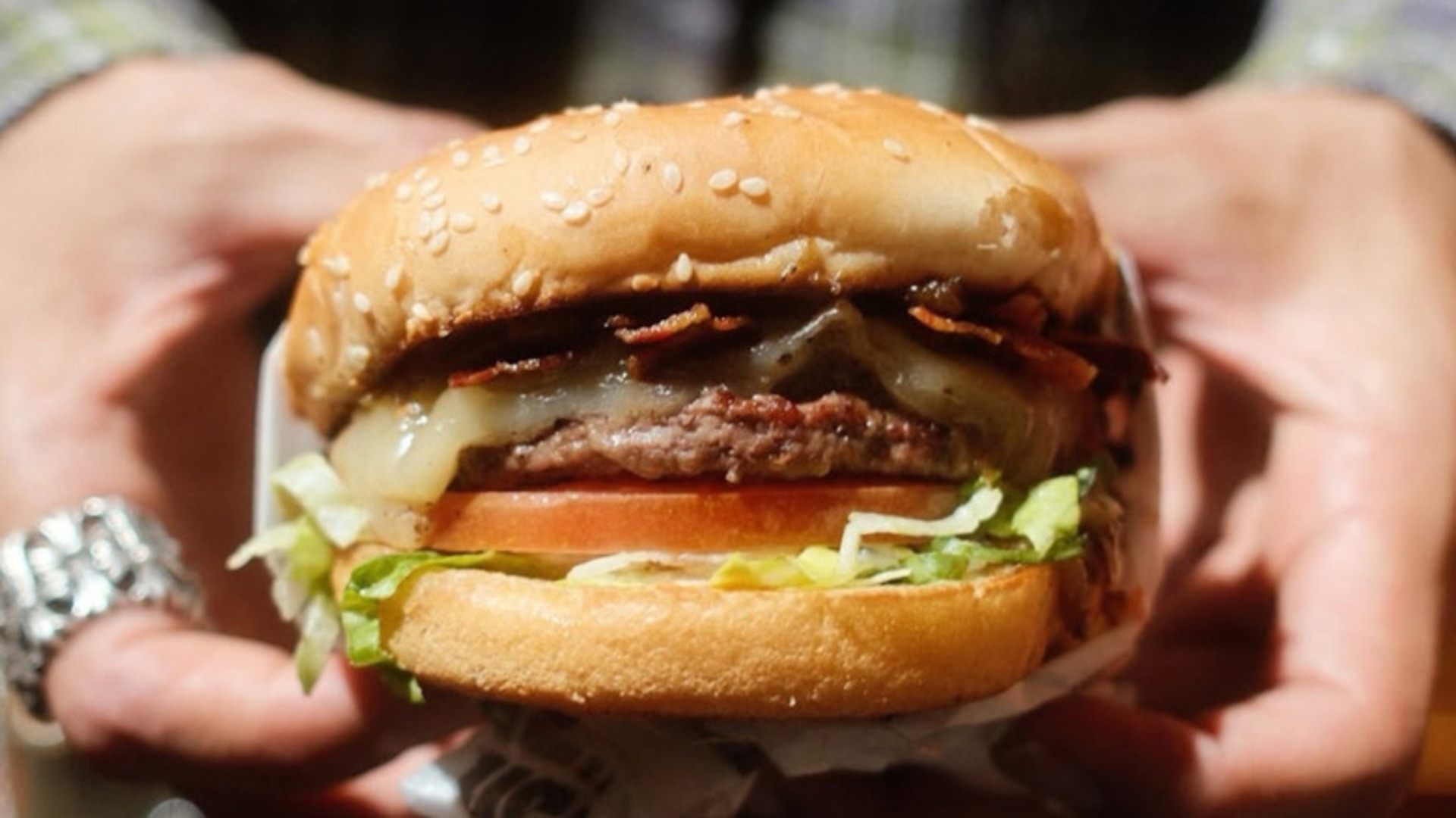 Not In-N-Out: The best fast food burger in 2026 comes from another ...