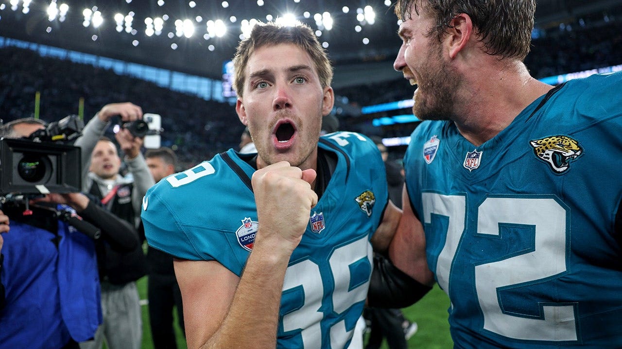 Jaguars kicker sticks it to Eagles fans after nailing game-winning 57 ...