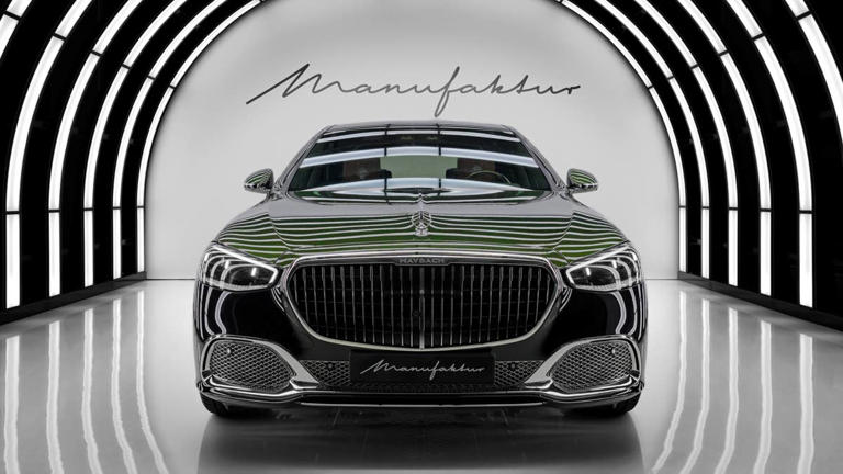 Mercedes recalls over 30,000 S-Class cars over brake fluid leak risk