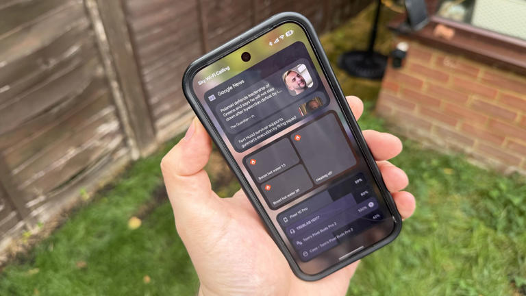 Android 17 vs iOS 27 — which platform does lock screen widgets the best?