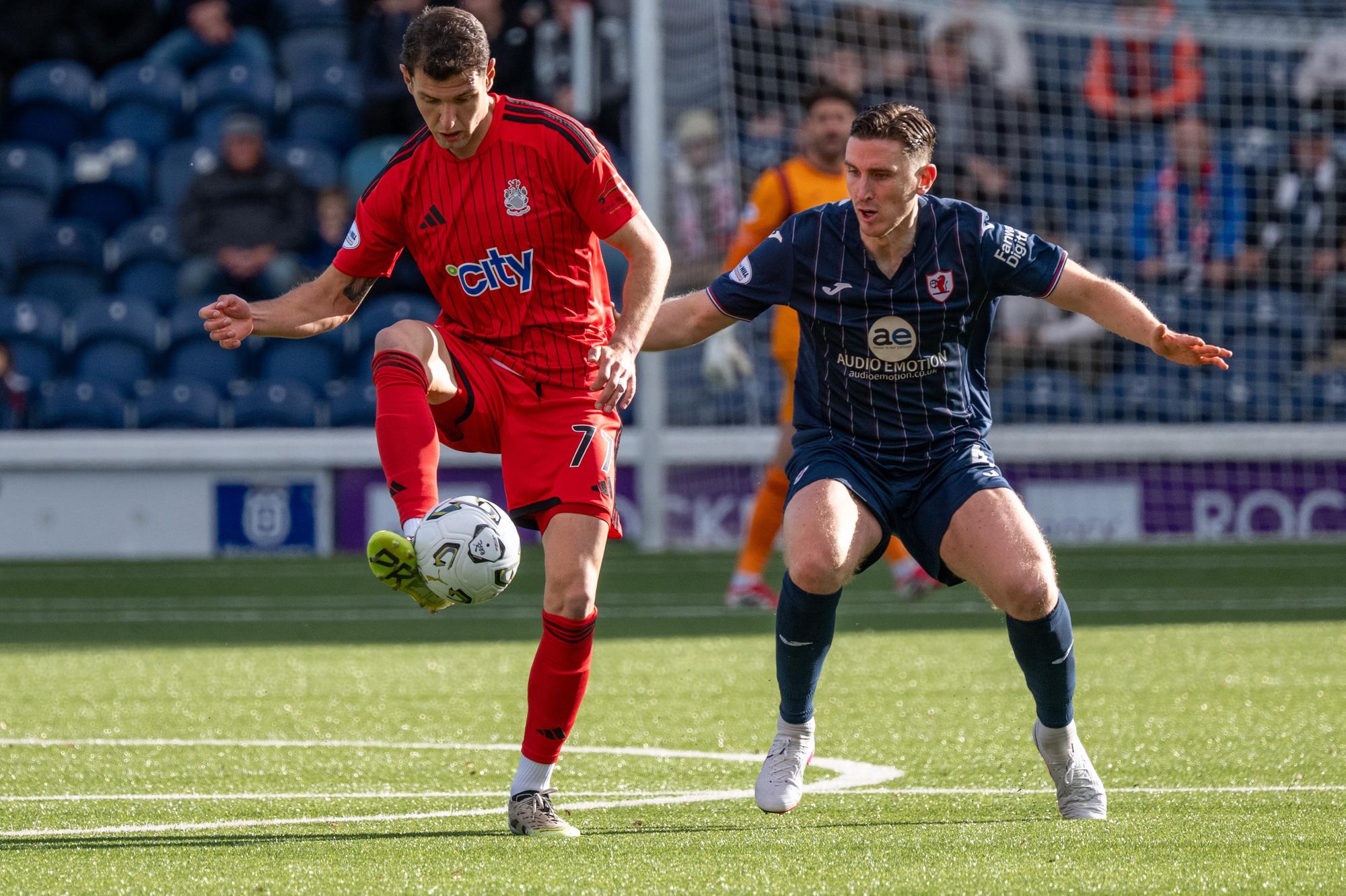 Raith Rovers close gap at top of table to two points after 2-0 win v ...