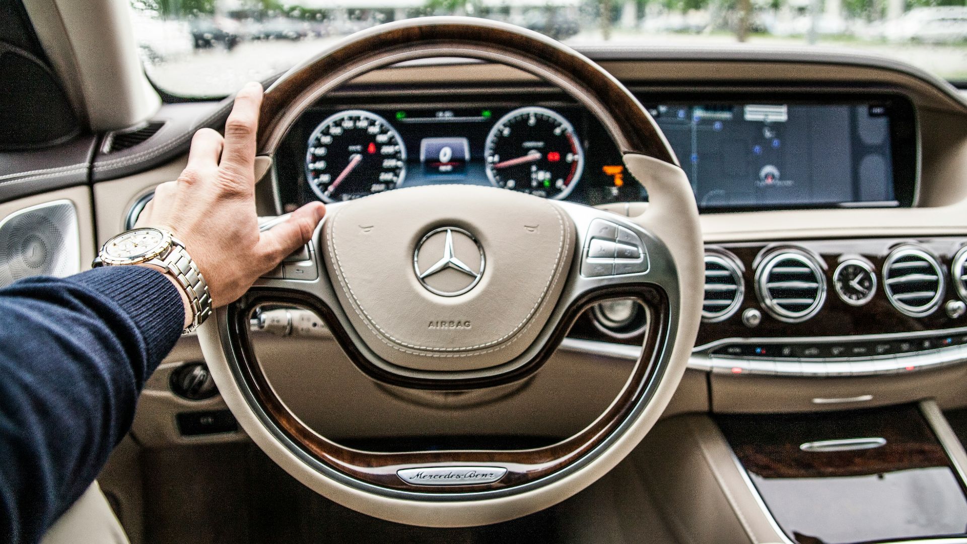 20 car interiors that aged better than the exterior