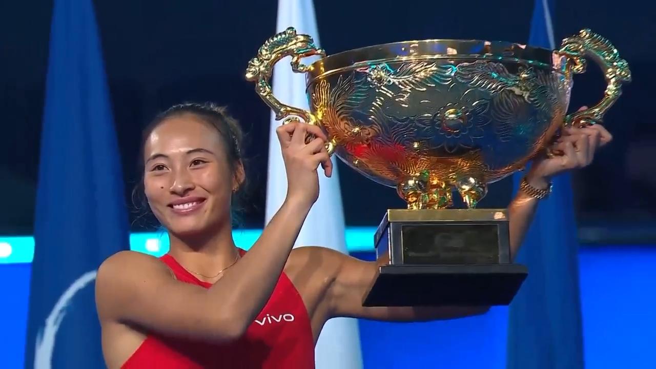 Zheng Qinwen wins the China Open