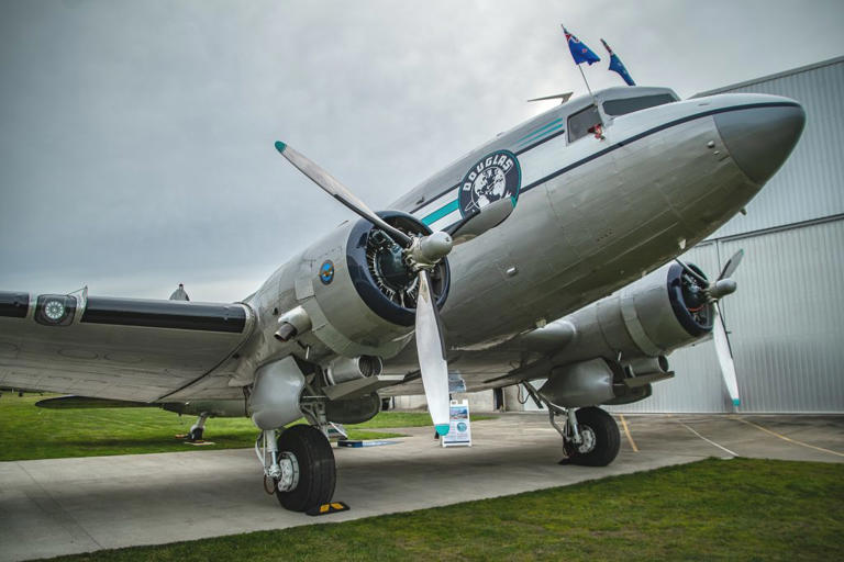 Globe-trotting DC-3 Spirit of Douglas celebrated at premium luncheon