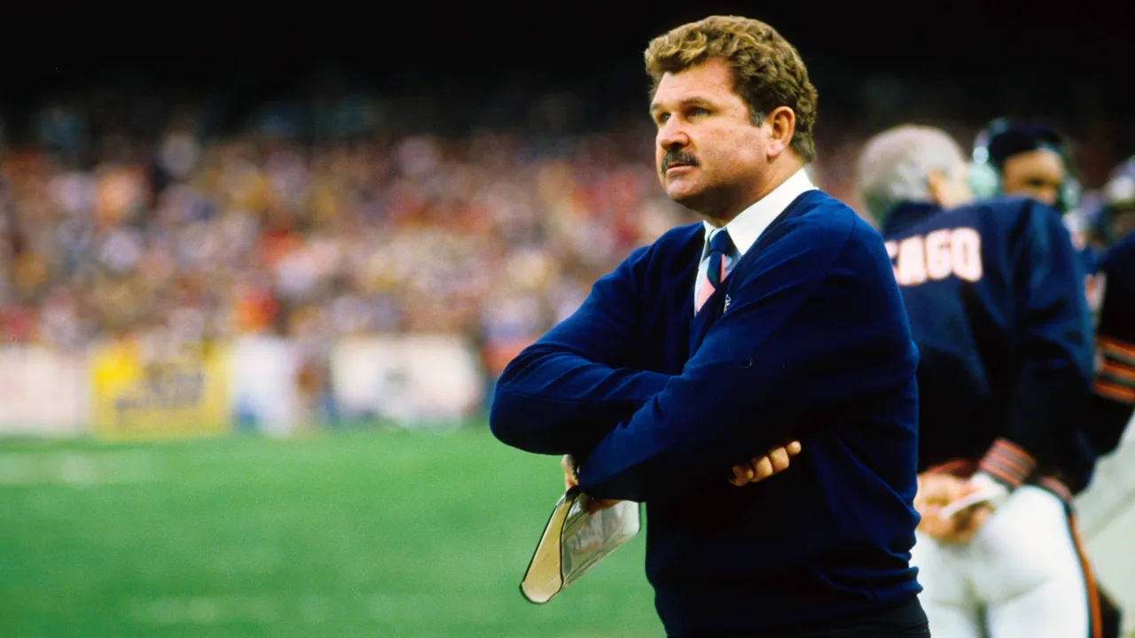 Bears No. 89 helmet sticker: How Chicago is honoring legendary coach ...