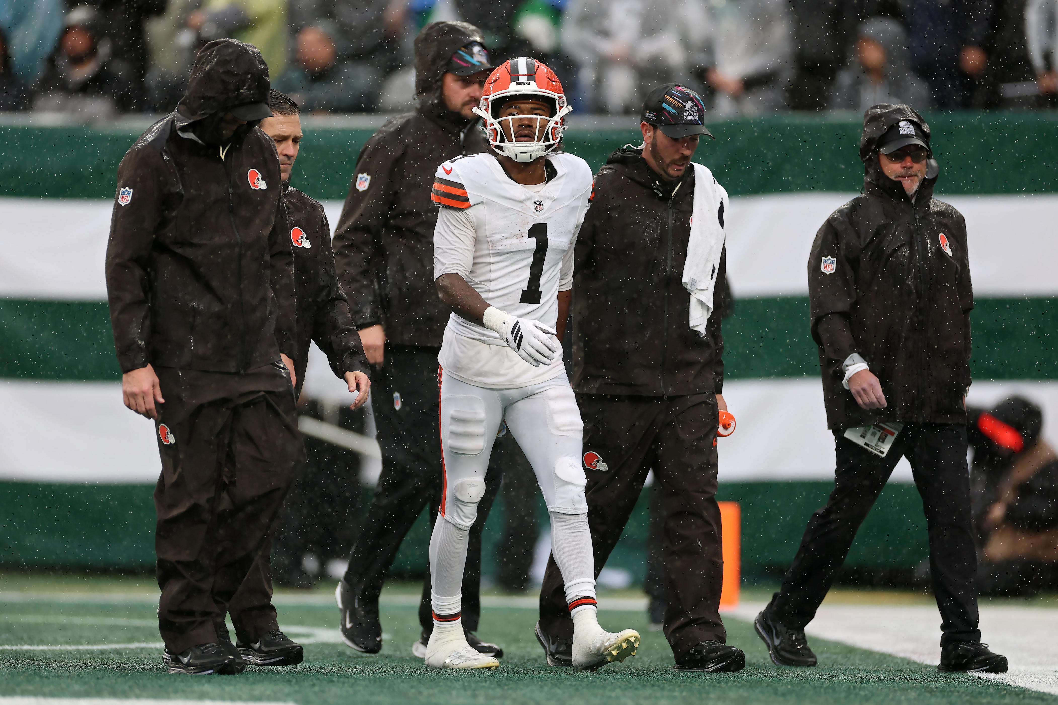 KC Concepcion knocked out of Browns game by Minkah Fitzpatrick hit