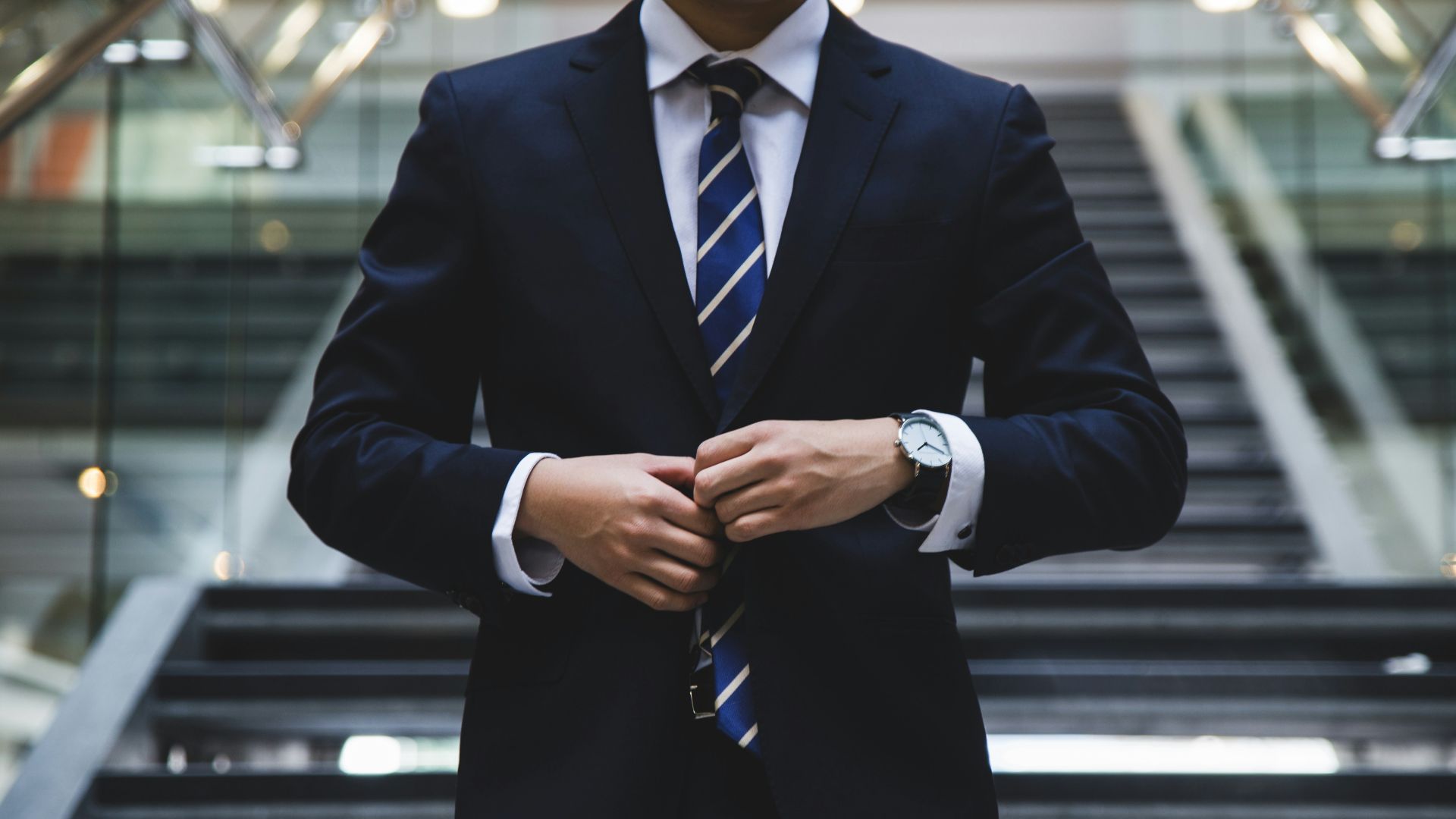 20 reasons having a younger boss is the new normal (and how to handle it)
