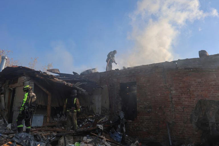 Russian attacks kill six people in two Ukrainian cities