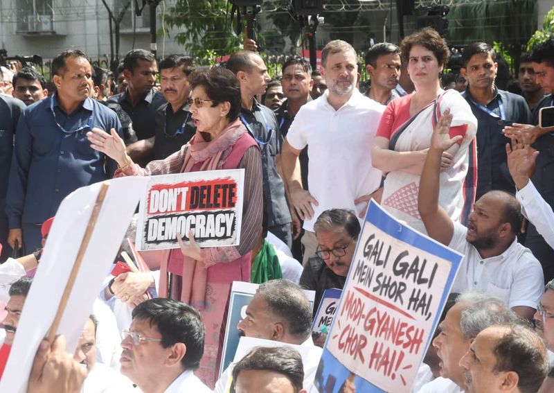 Opposition protest live: Leaders to march to Supreme Court to demand ...