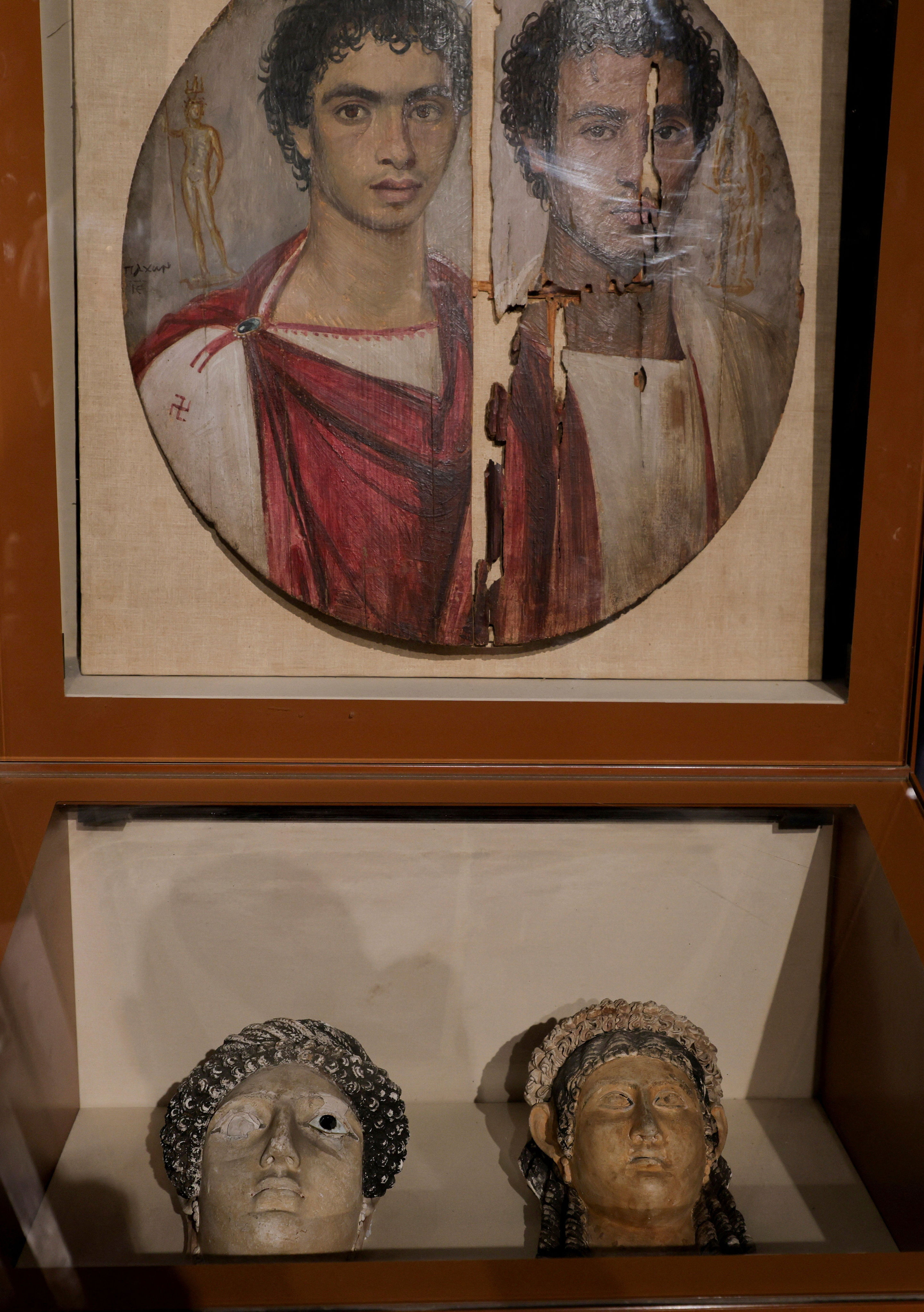 Egypt’s second-century artwork tondo of the two brothers restored