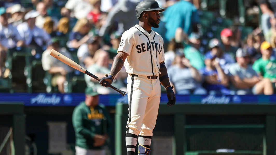 Mariners widen managerial search after staff overhaul