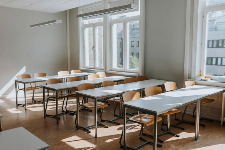 Second high school evacuated in Wisconsin following bomb threat