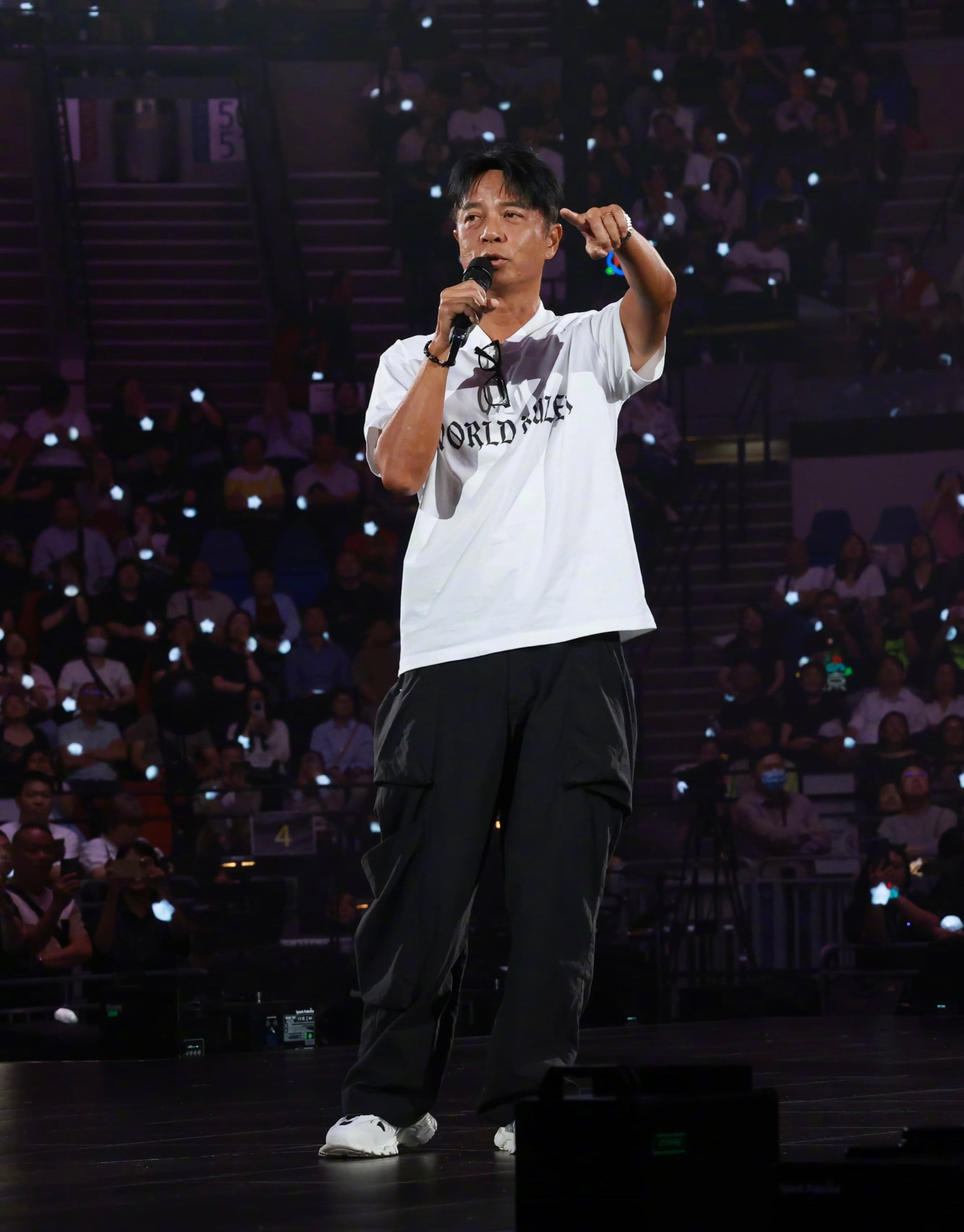 China grass-roots singer shoots to fame after saving delayed Hacken Lee ...