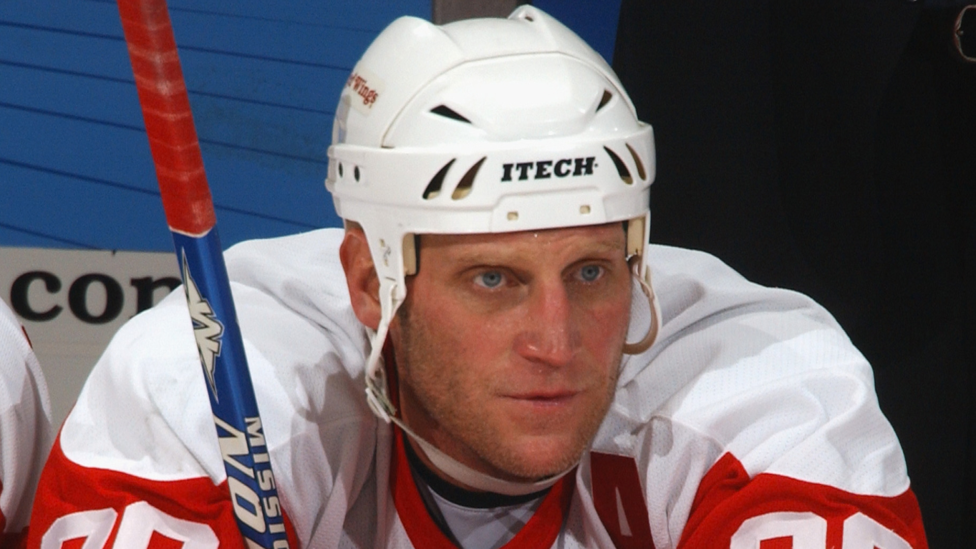 Red Wings legend reveals how Brett Hull taught a rookie a valuable lesson
