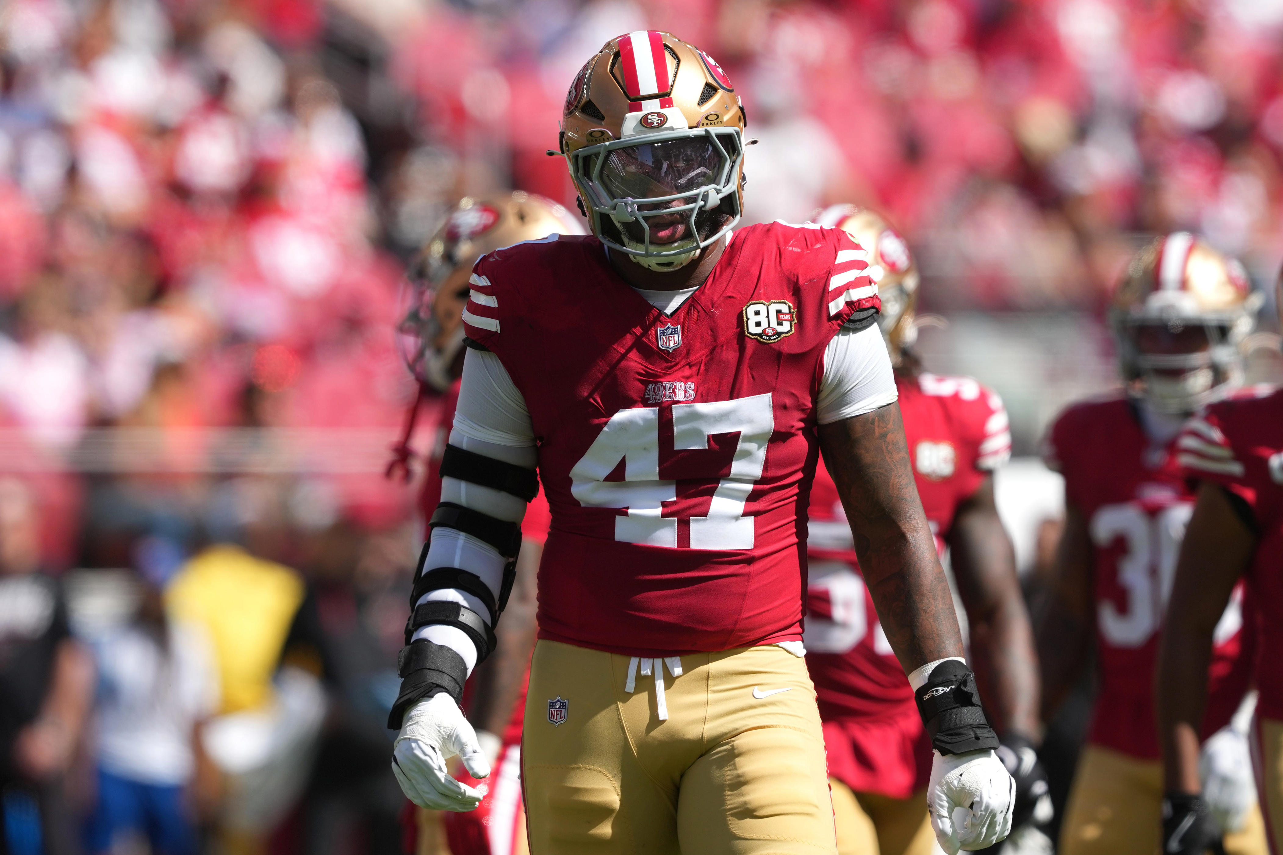 49ers veteran pass rusher suffers injury in 4th quarter vs. Seahawks