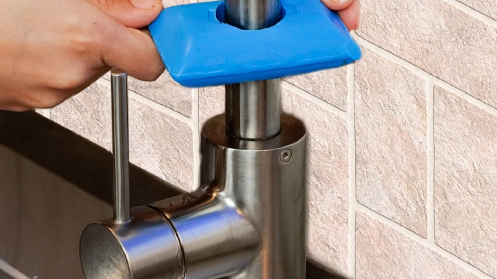 Brilliant bathroom hacks to handle any situation