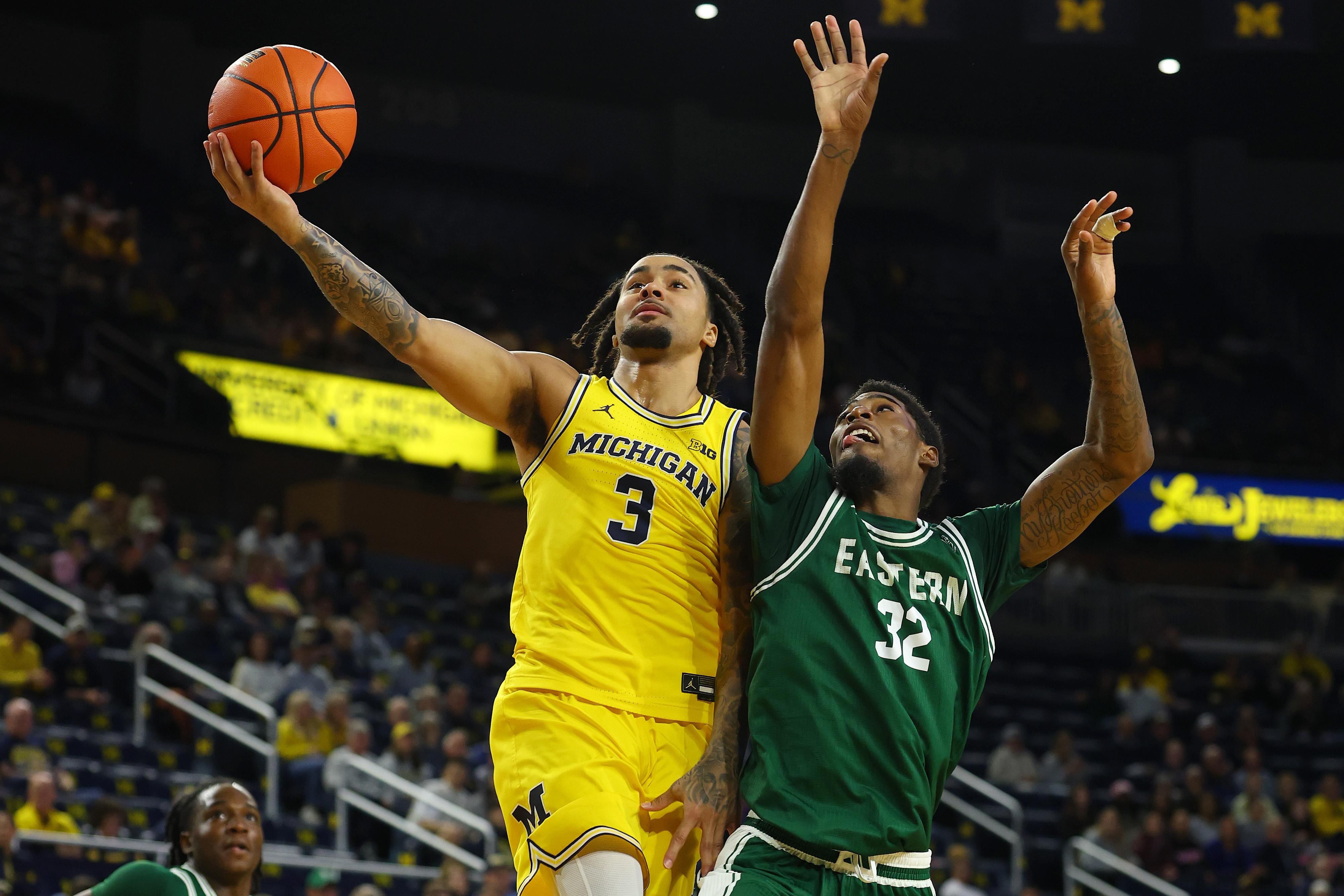 Michigan basketball opens preseason with blowout win over Eastern Michigan