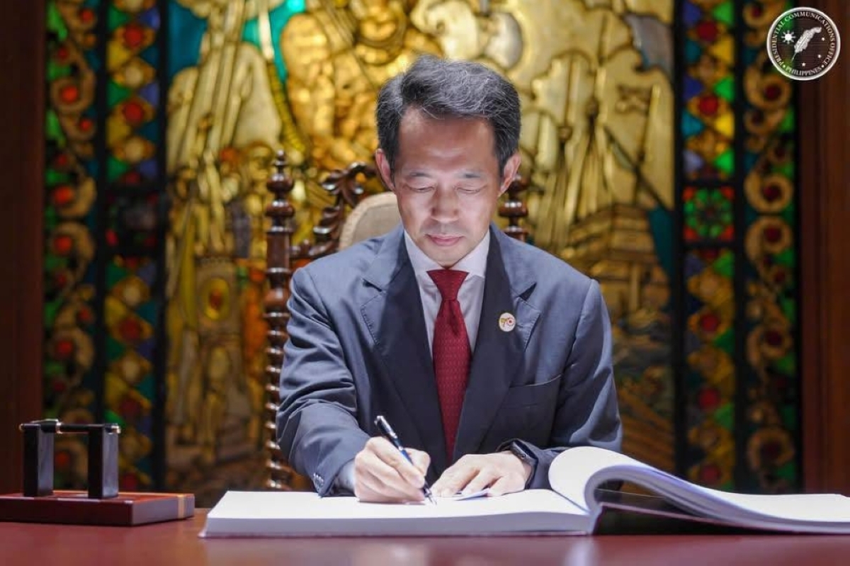 New Japanese ambassador presents credentials to Marcos