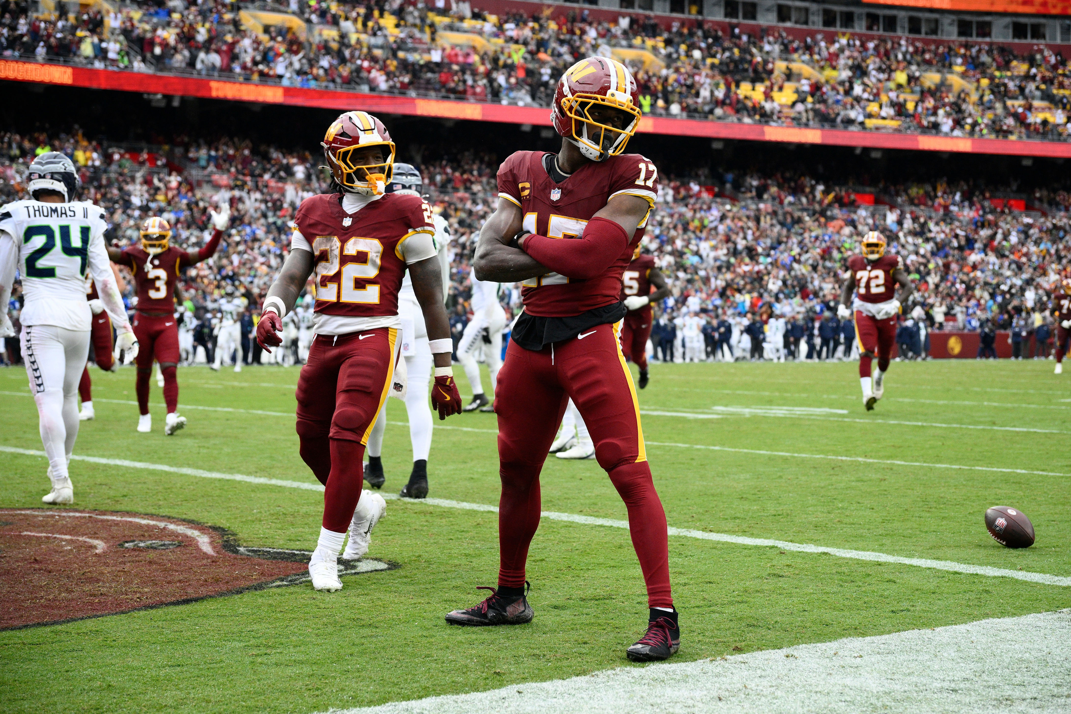 Commanders receiver Terry McLaurin active after hamstring injury