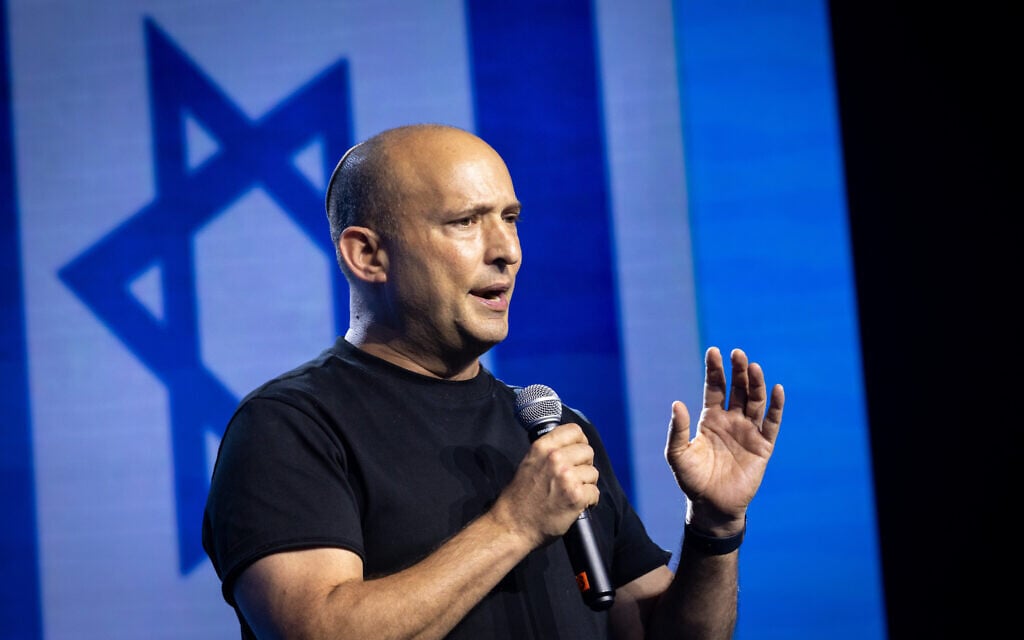 Bennett suggests Netanyahu could sit in future government, backtracks, says he wasn't serious