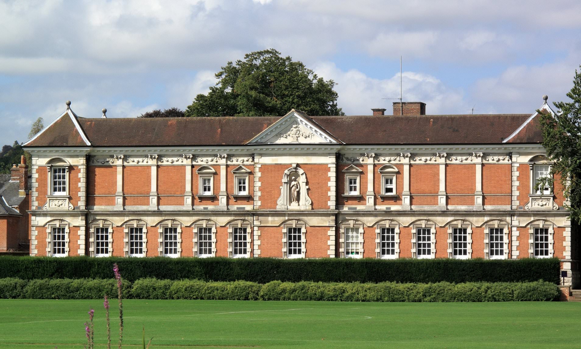 Revealed: The public school where the pen is mightier than the laptop