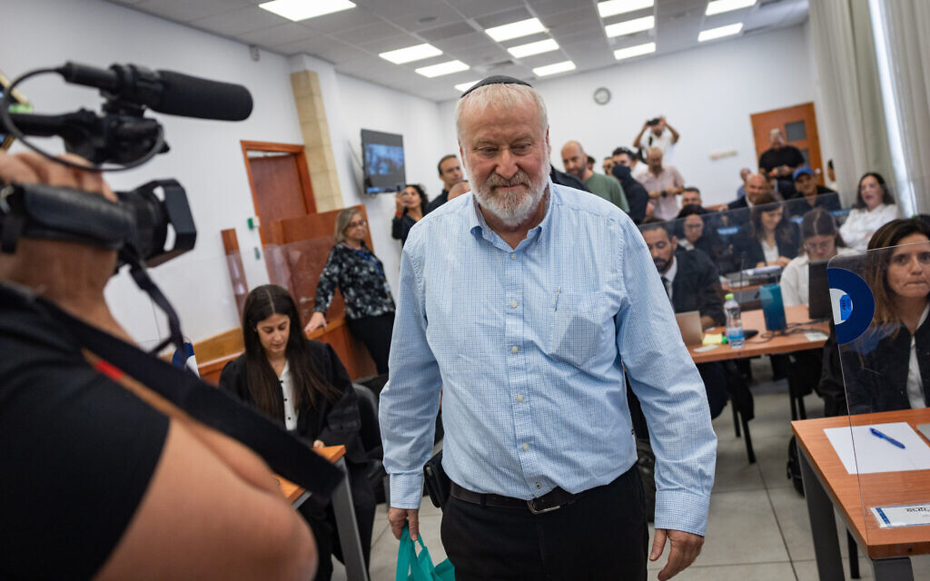 Ex-AG admits he didn’t approve all police action in criminal probe of ...