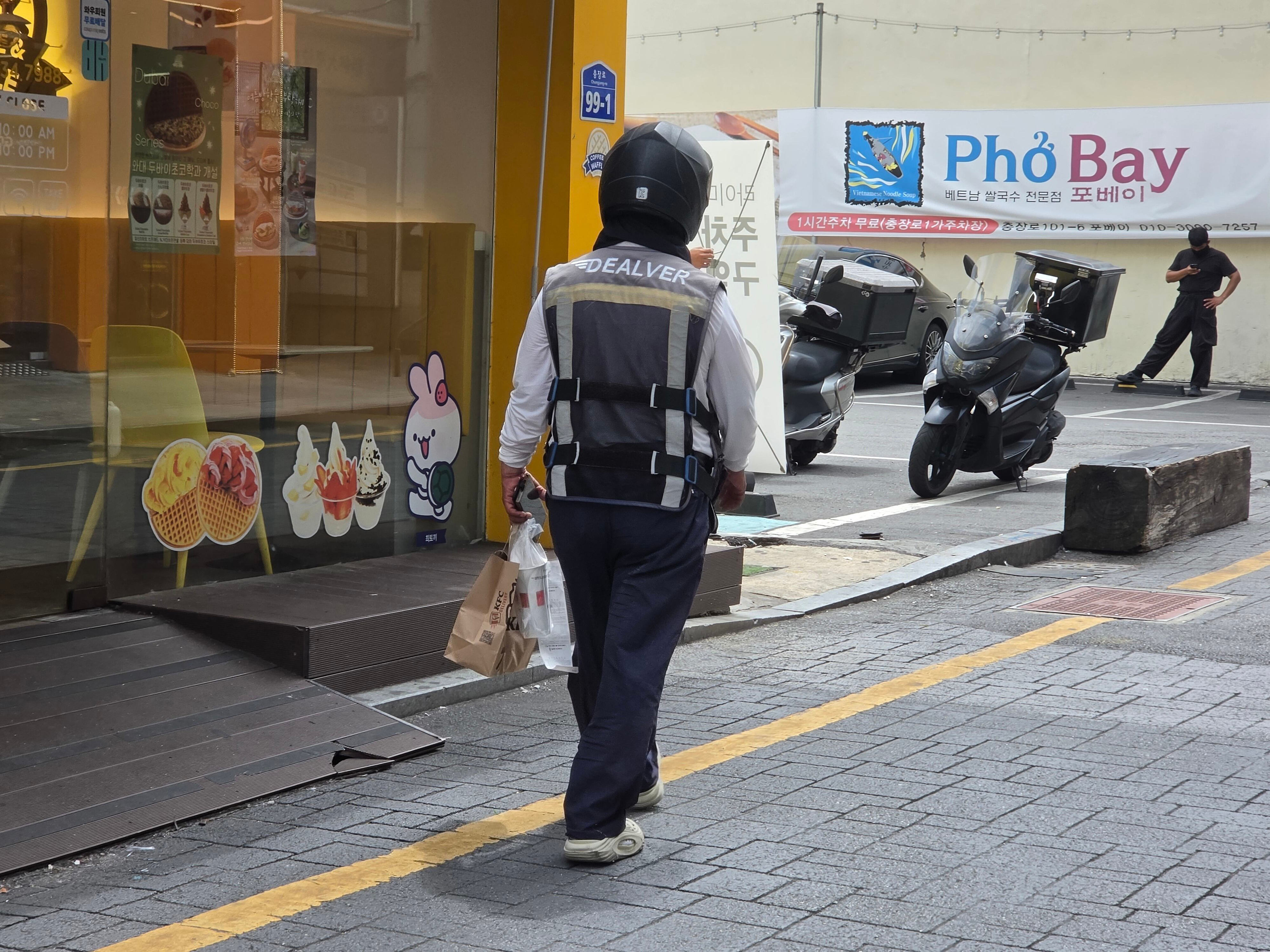 Exclusive: 80% of passenger vehicle delivery workers drive without ...