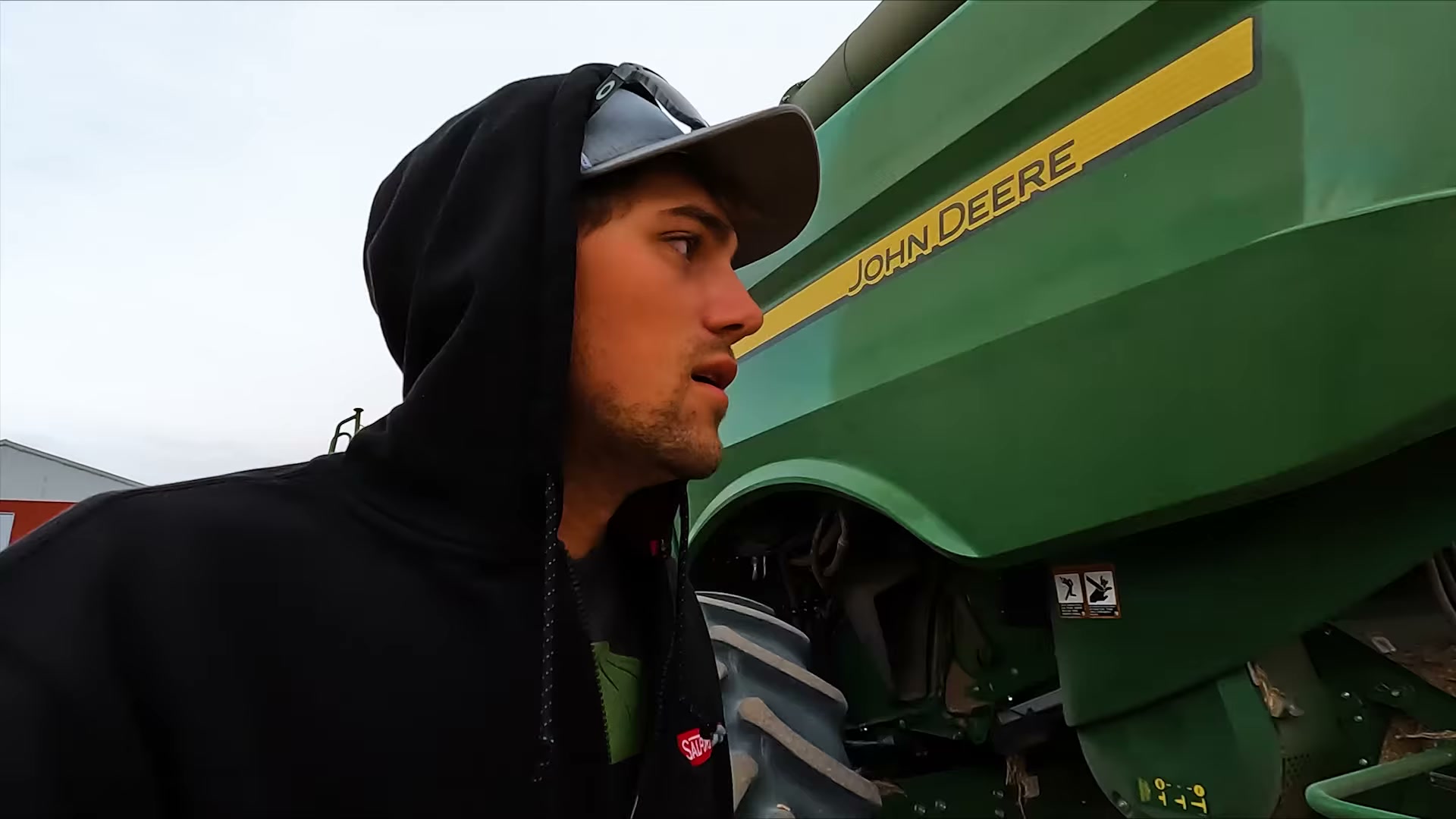 Routine haul turns into a rough farm day