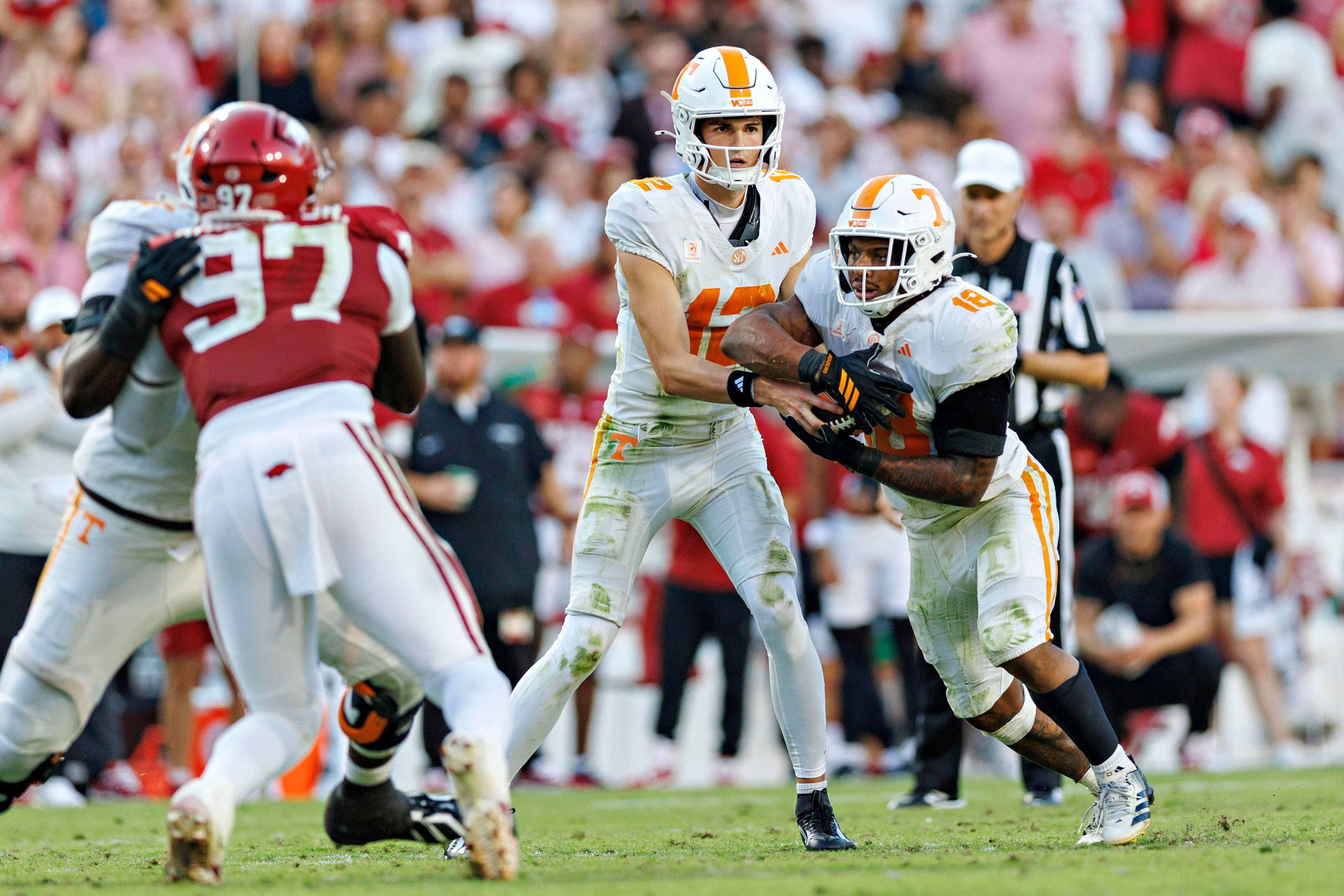 Tennessee moves up in AP poll after Arkansas win