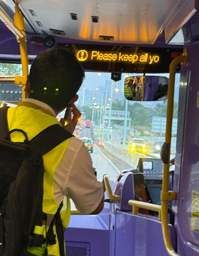 Drivers face longer-than-expected clearance times at revamped Huanggang ...