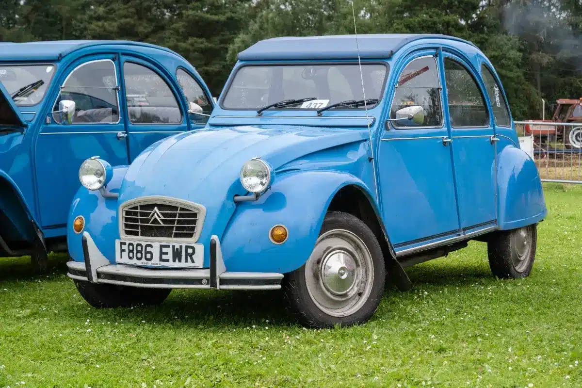 Citroën ressuscite la 2CV en électrique pour 2028 : un ingénieur du ...