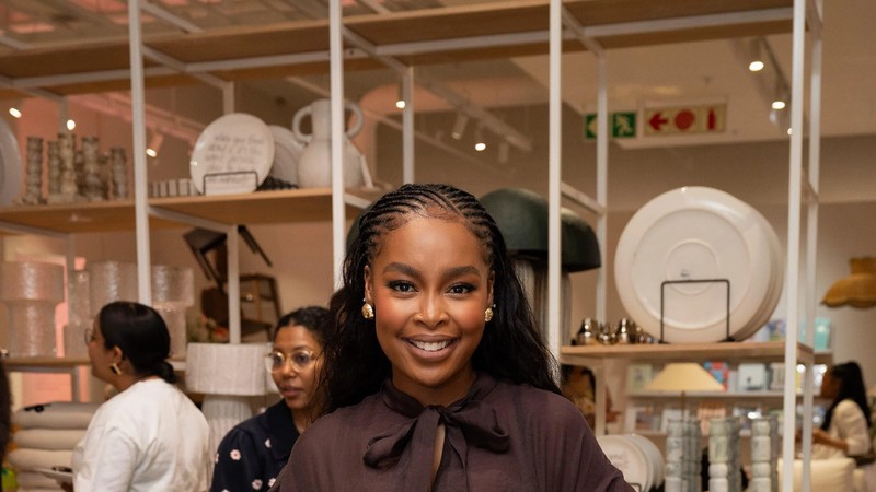 'Yuck': K Naomi dragged into colourism debate over Insta post about her ...