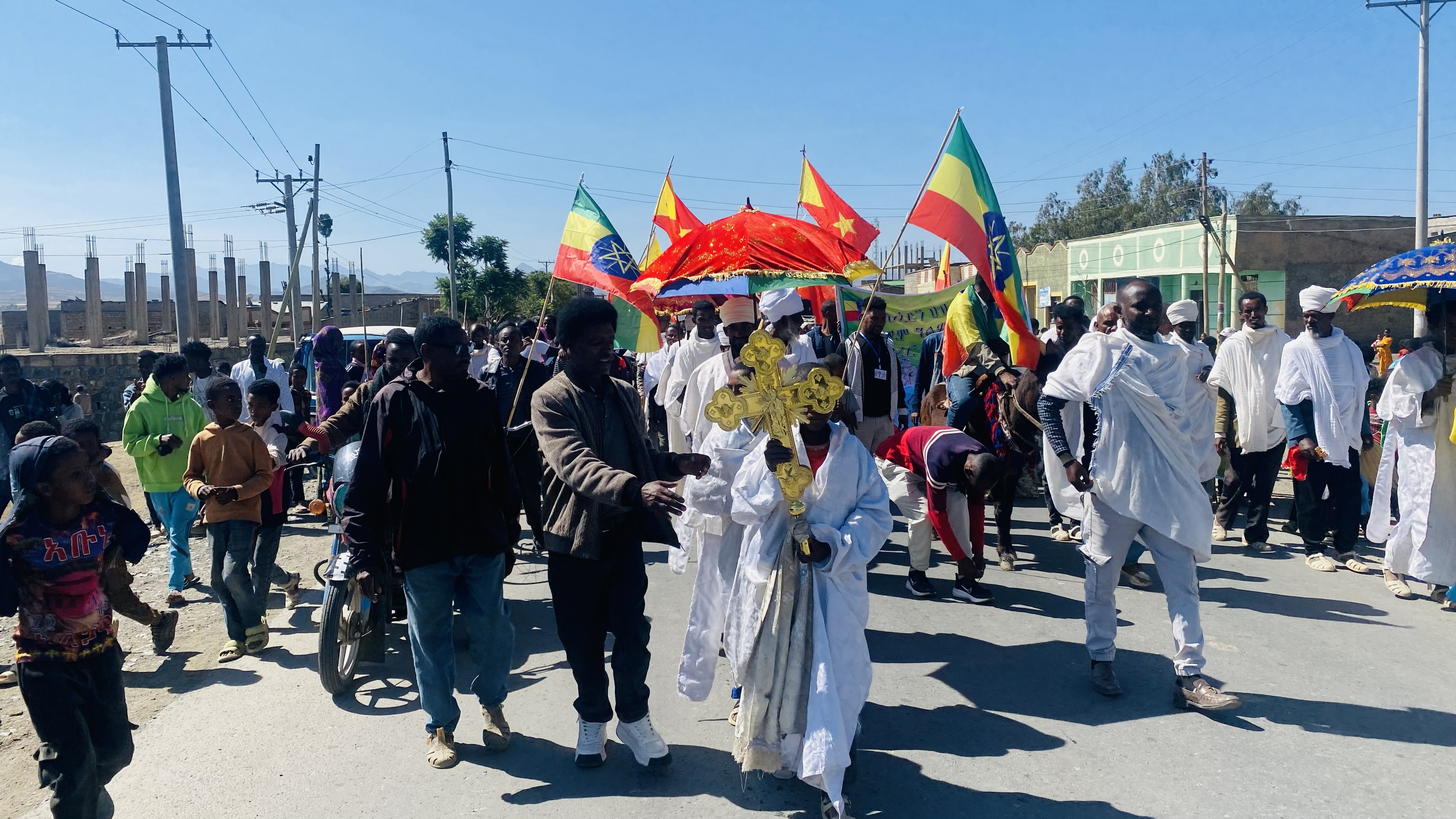 Adi Gudem inhabitants rally in support of Ethiopia's federal government ...