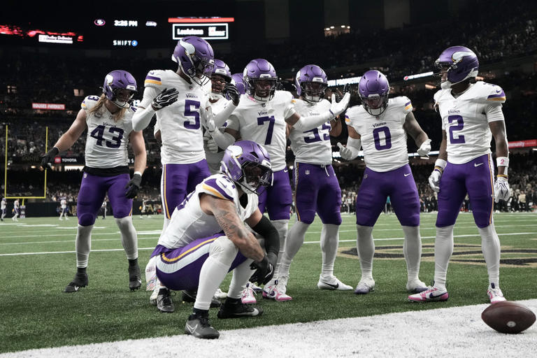 Vikings defense remains dominant in New Orleans as Minnesota improves ...