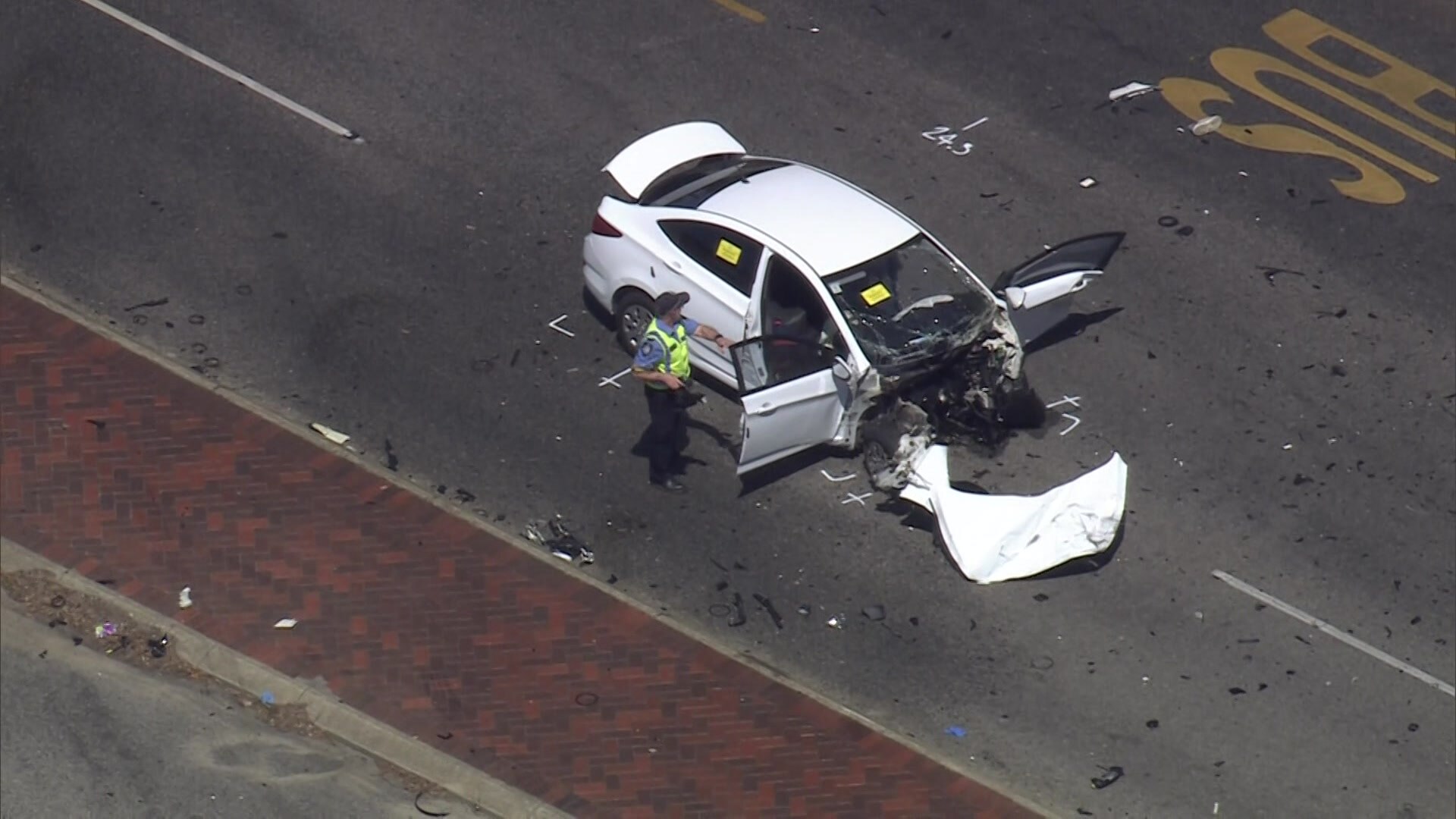 Police pursuit ends in serious crash in Leeming in Perth's south