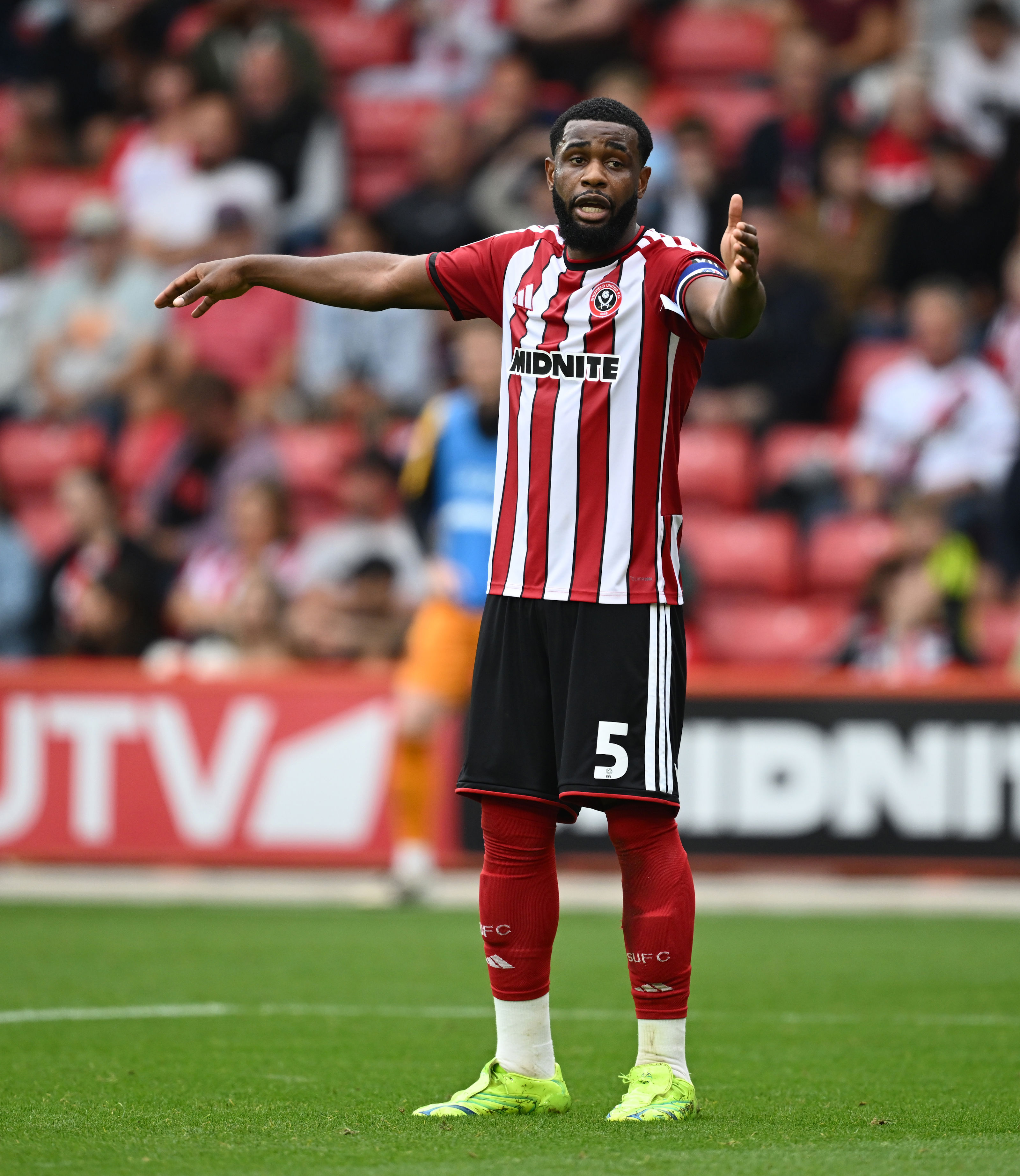 Sheffield United defender walking disciplinary tightrope with cut-off ...