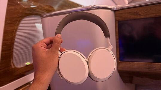 Sennheiser Momentum 5 wireless review: Refining the flagship formula ...