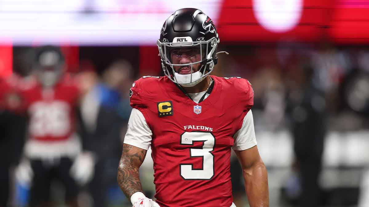 Falcons’ Jessie Bates takes it to the house with bonkers SNF TD vs. Ravens