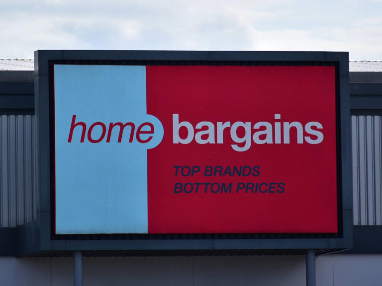 Homes feel relaxing and cosy with Mrs Hinch's £3 Home Bargains set