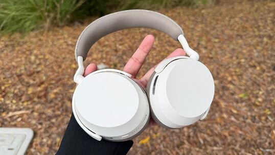 Sennheiser Momentum 5 wireless review: Refining the flagship formula ...