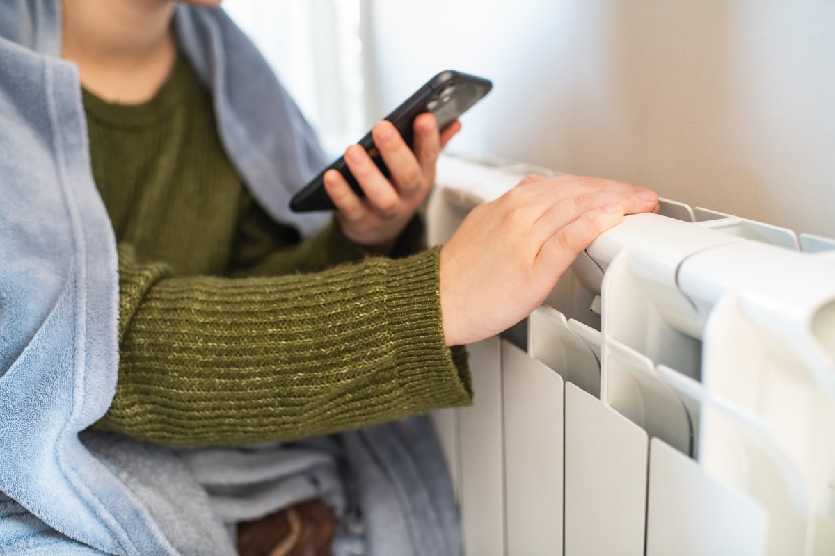 How to stay warm at home in the cold without turning up the heating