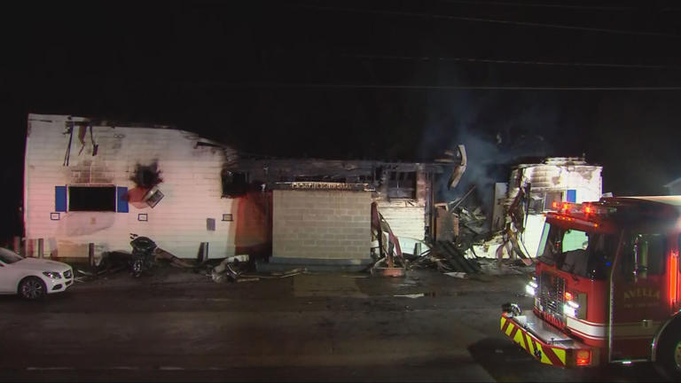 Fire destroys building in Washington County