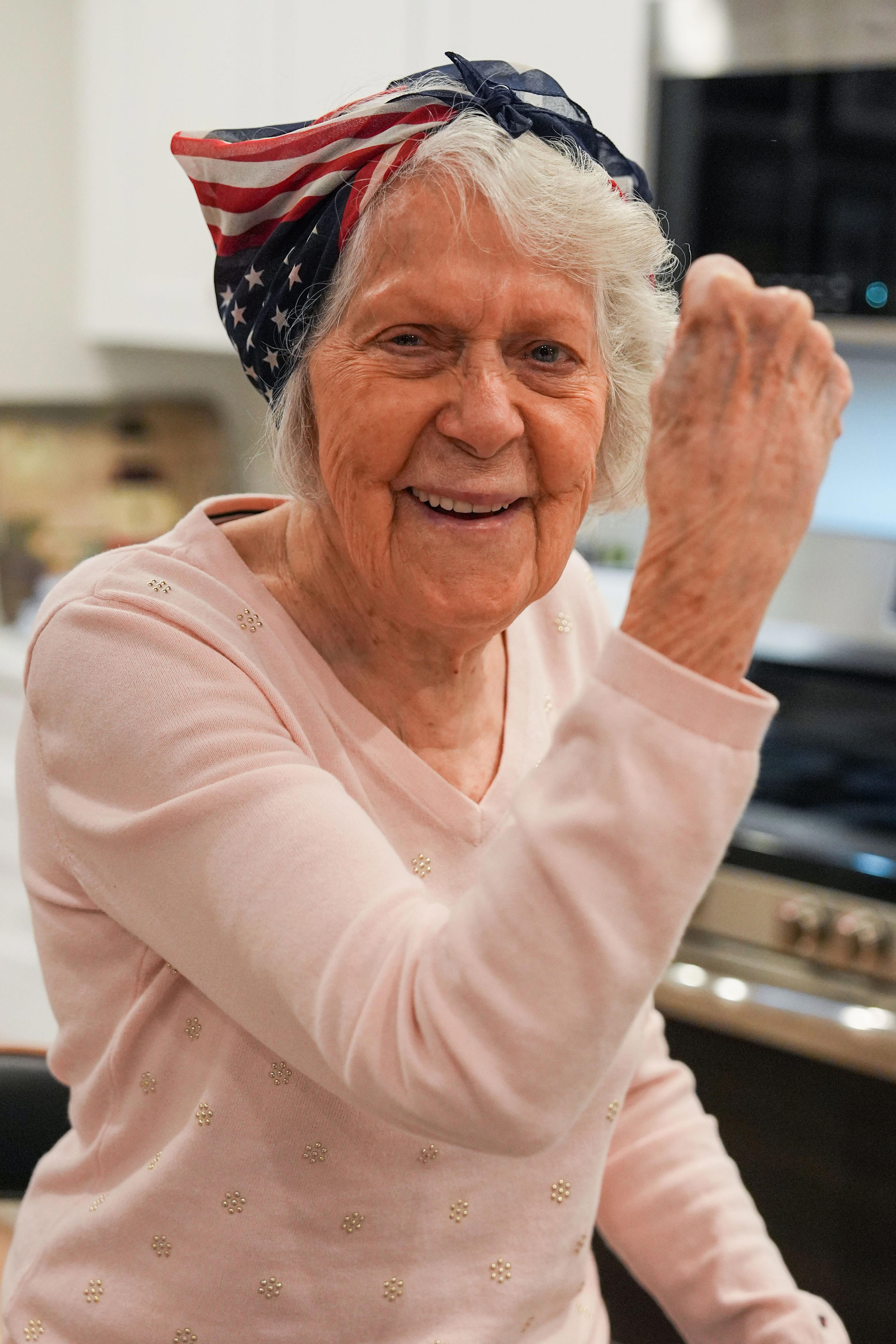 'We can do it': Tallahassee 101-year-old Rosie the Riveter still flexing