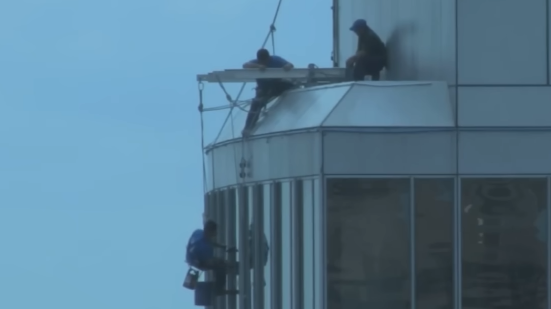 A window washer survived a 47-story fall - then doctors discovered how ...