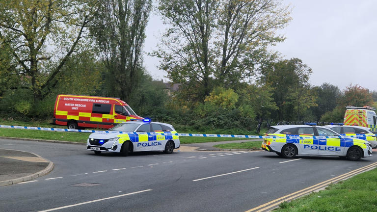Water rescue teams sent to scene of major Sheffield police incident