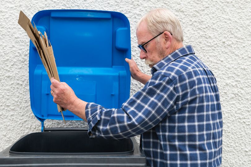 Binman 'check with council' warning for item that 'should never go in ...