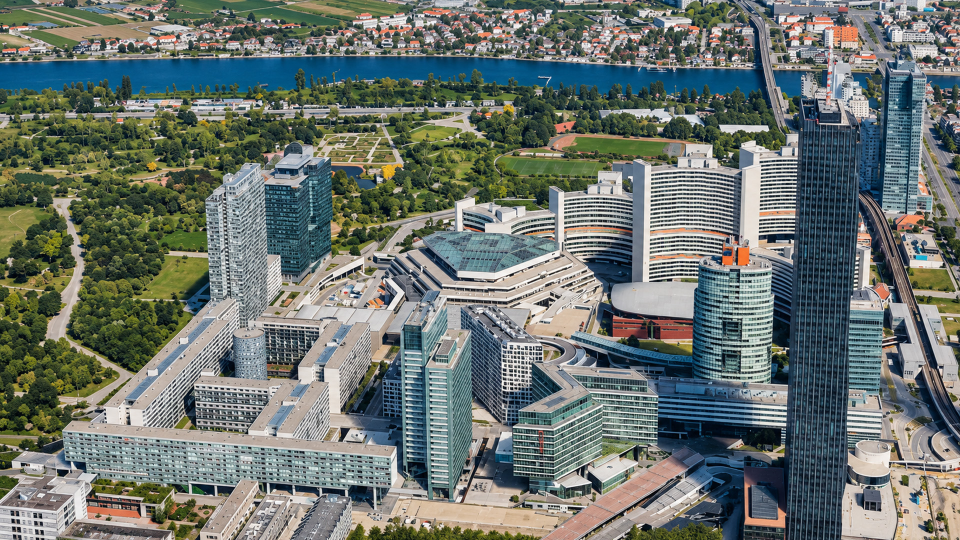 Why are Vienna’s tallest modern buildings clustered around this district?