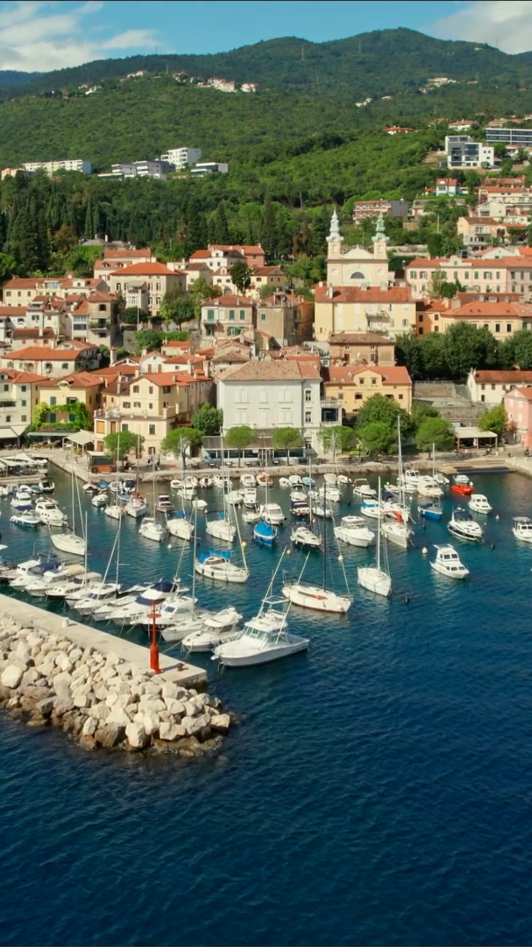 Opatija: Drohne überfliegt kroatische Stadt, die als „Königin der Adria ...