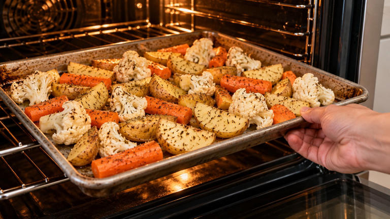 5 simple roasting tips for better vegetables and meat